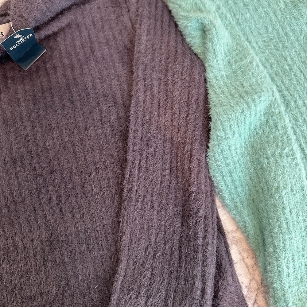 Hollister fuzzy cropped sweaters soft knit cozy pullover - Picture 6 of 6